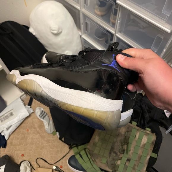 Jordan 11 Space Jam (2016) - Picture 3 of 8